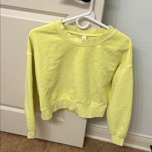 Lululemon Athletica Perfectly Overaized Cropped Crew sweatshirt in Bright Yellow